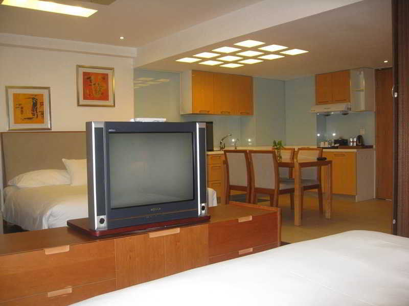 Gloria Plaza Hotel Kangqiao Shanghái Exterior foto