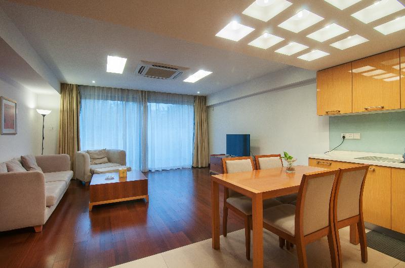 Gloria Plaza Hotel Kangqiao Shanghái Exterior foto