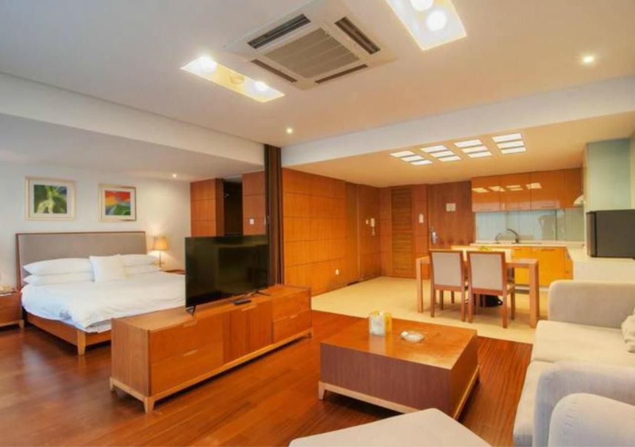 Gloria Plaza Hotel Kangqiao Shanghái Exterior foto