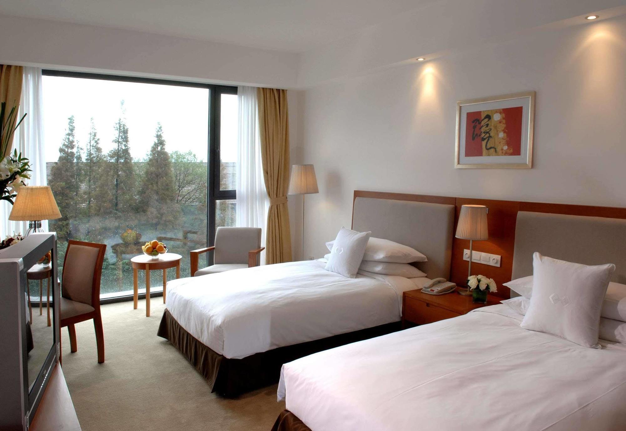 Gloria Plaza Hotel Kangqiao Shanghái Exterior foto