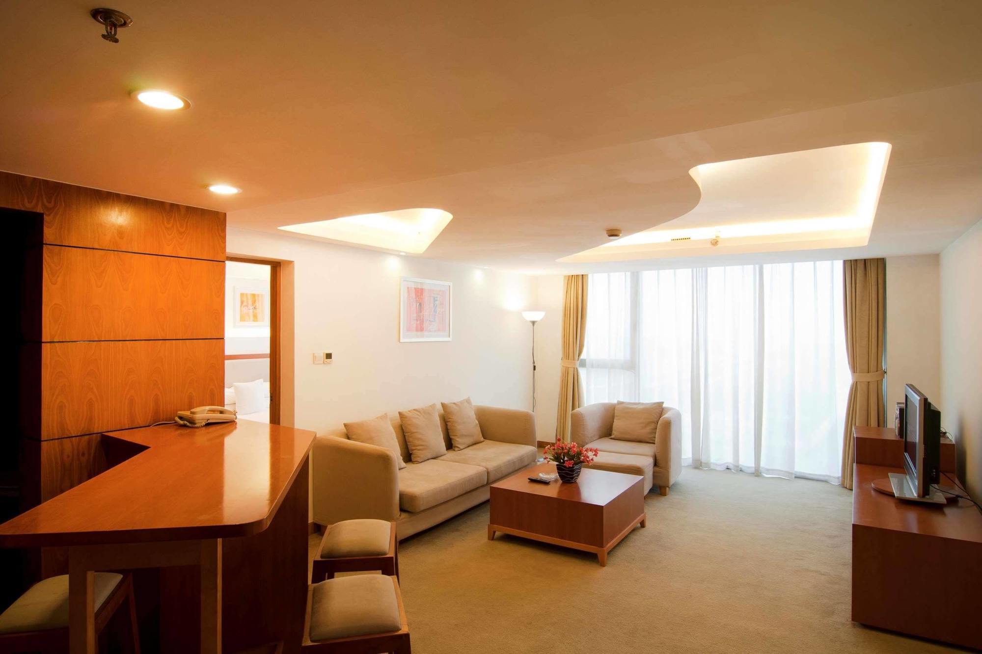 Gloria Plaza Hotel Kangqiao Shanghái Exterior foto